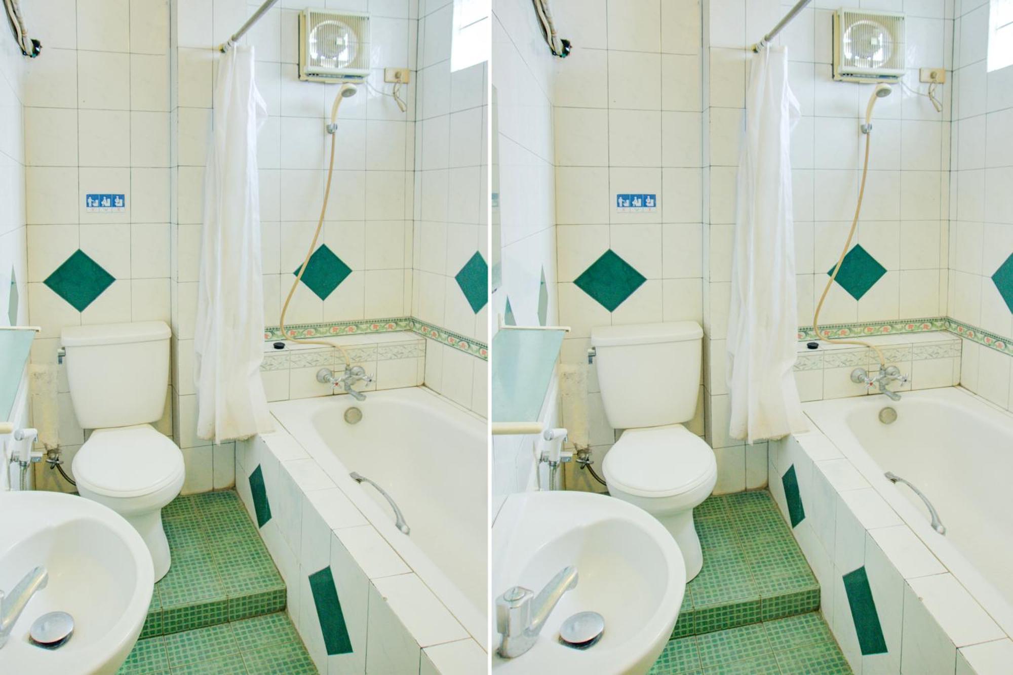 Townhouse Oak Palembang Near Jembatan Ampera Formerly Azzura Hotel Esterno foto